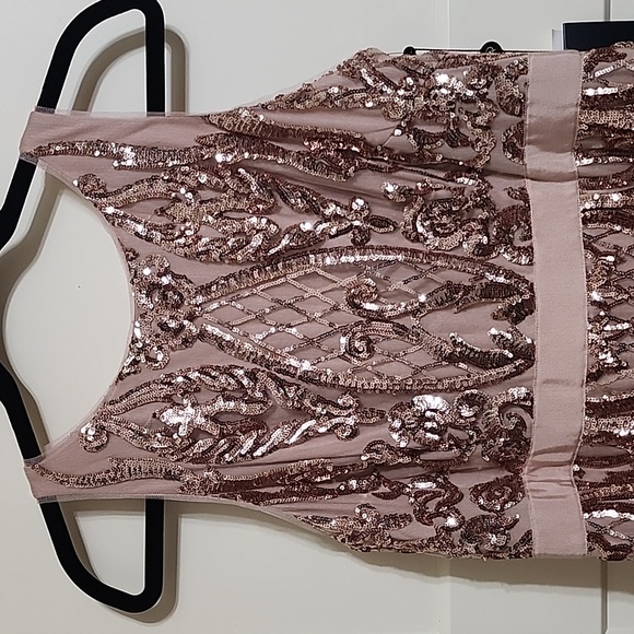 Adrianna Papell NWT Rose Gold Sequined Cocktail Dress - Picture 2 of 4
